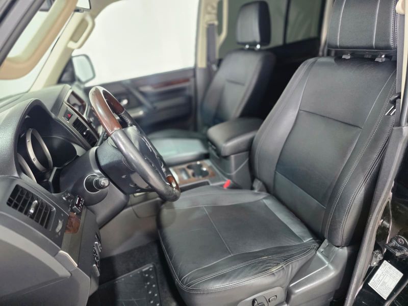 MITSUBISHI Pajero 2016 — imagine 13