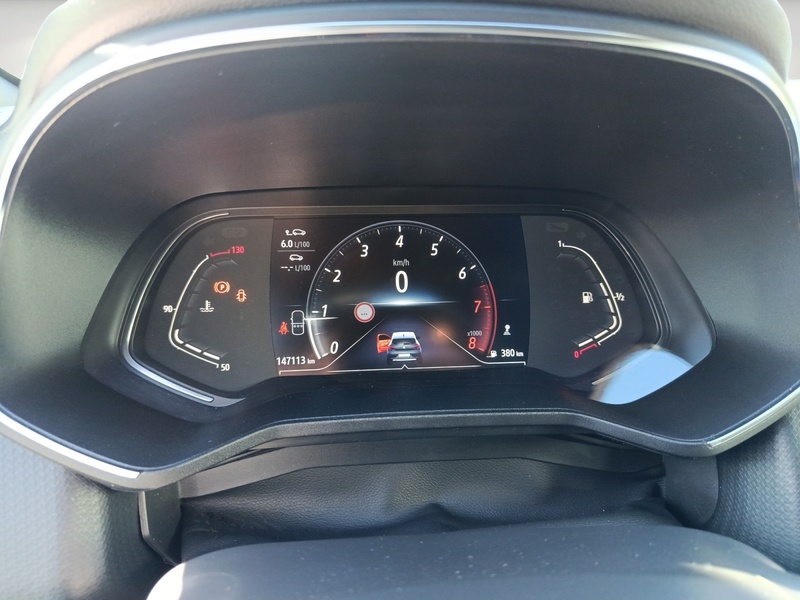 Fahrzeugabbildung Clio INTENS TCe 90 Bild 12 von 17
