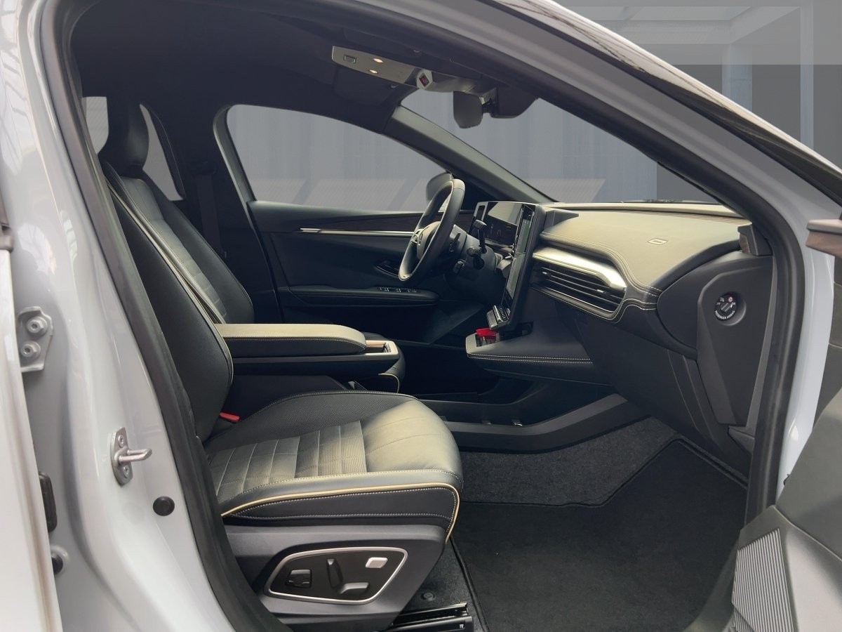 Renault Megane E-TECH – Bild 8