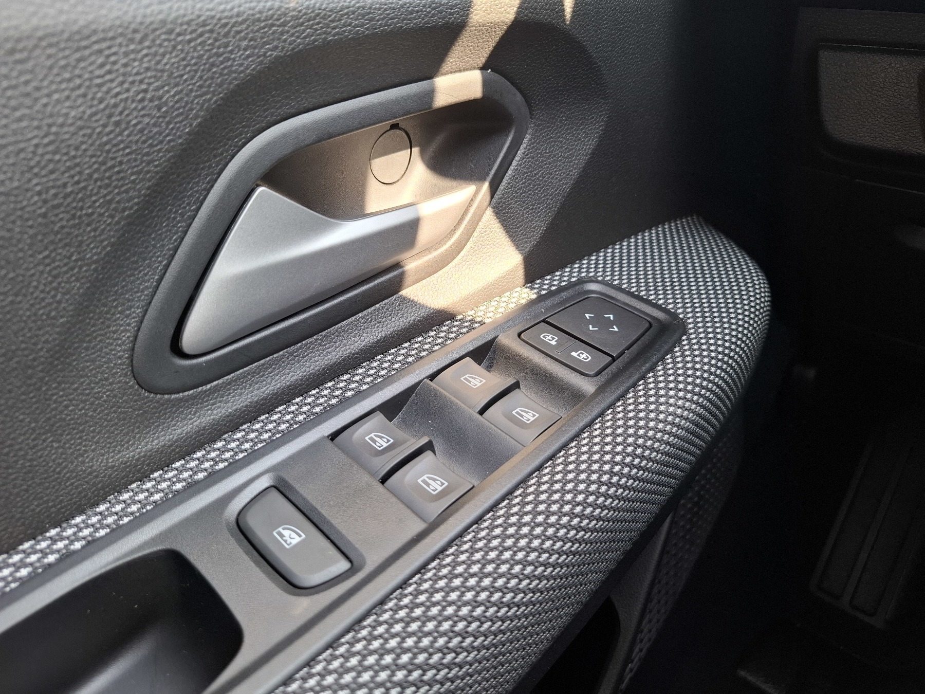 Dacia Sandero – Bild 30