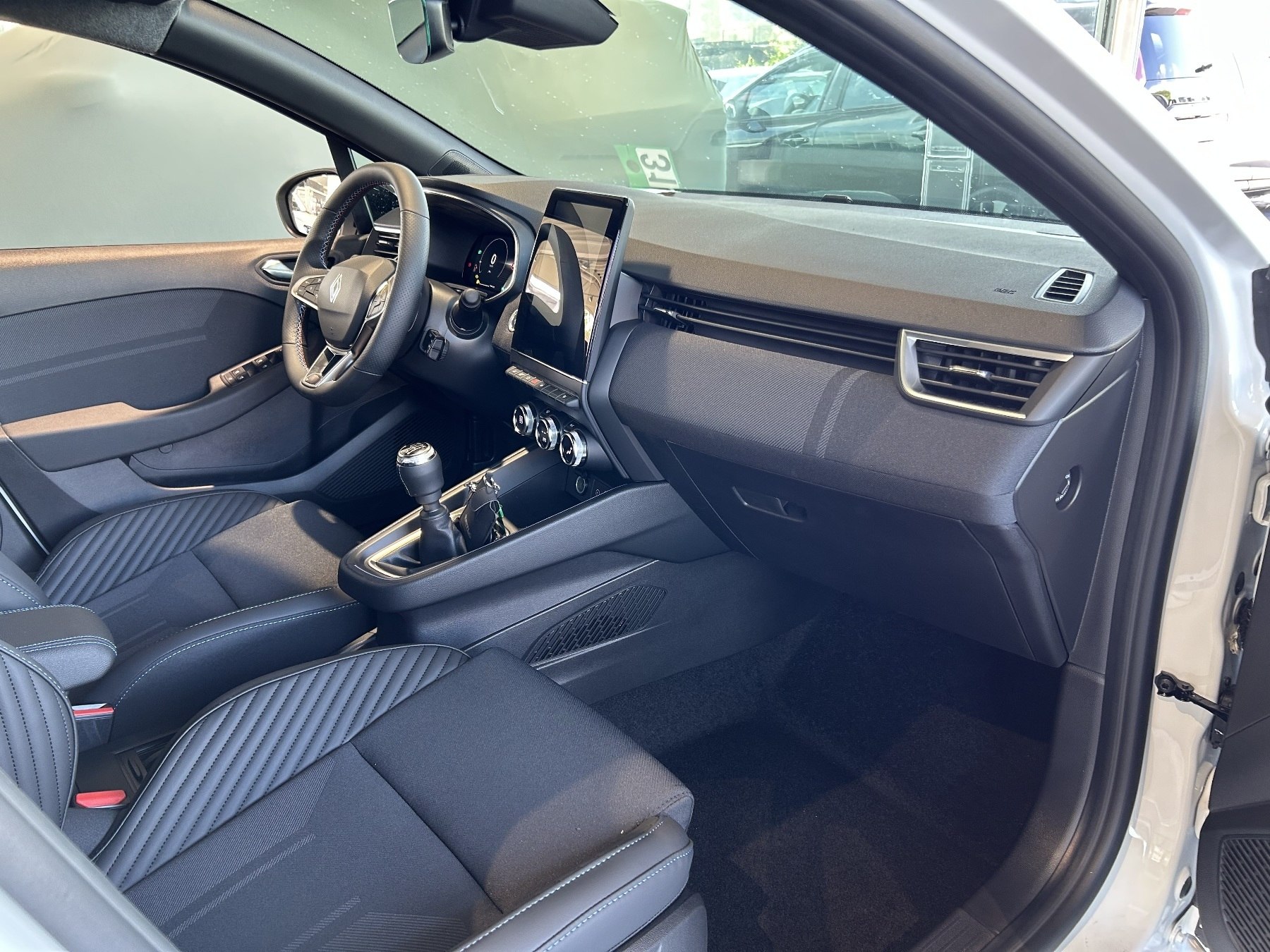 Renault Clio – Bild 8