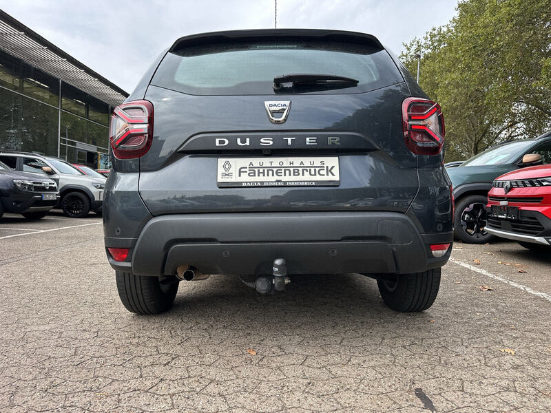 Fahrzeugabbildung Duster Scheckheft Navi Bild 4 von 5