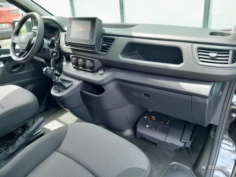 Renault Trafic Combi