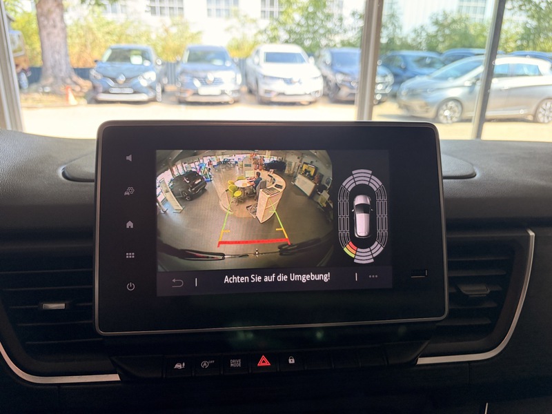 Fahrzeugabbildung Trafic 150 PS Bild 14 von 50