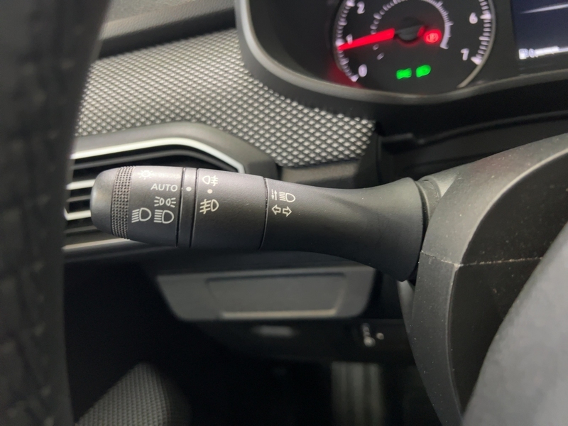 Fahrzeugabbildung Jogger PDC KLIMA BT Regensensor Bild 20 von 23