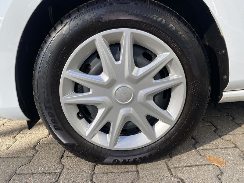 Fahrzeugabbildung Fiesta 1.1 Trend Bild 17 von 17