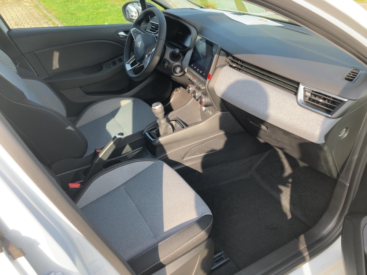 Renault Clio – Bild 15