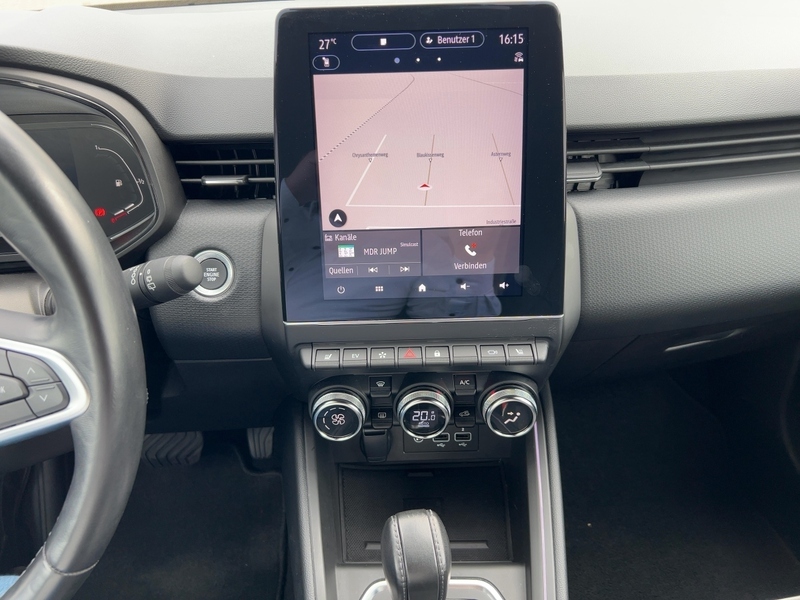 Fahrzeugabbildung Clio INTENS E-TECH 140 Bild 10 von 16