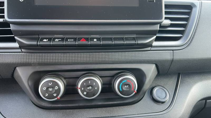 Renault Trafic Combi