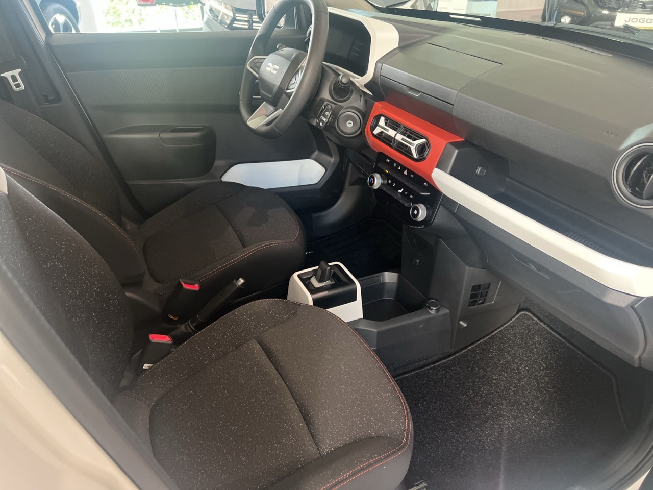 Dacia Spring – Bild 14