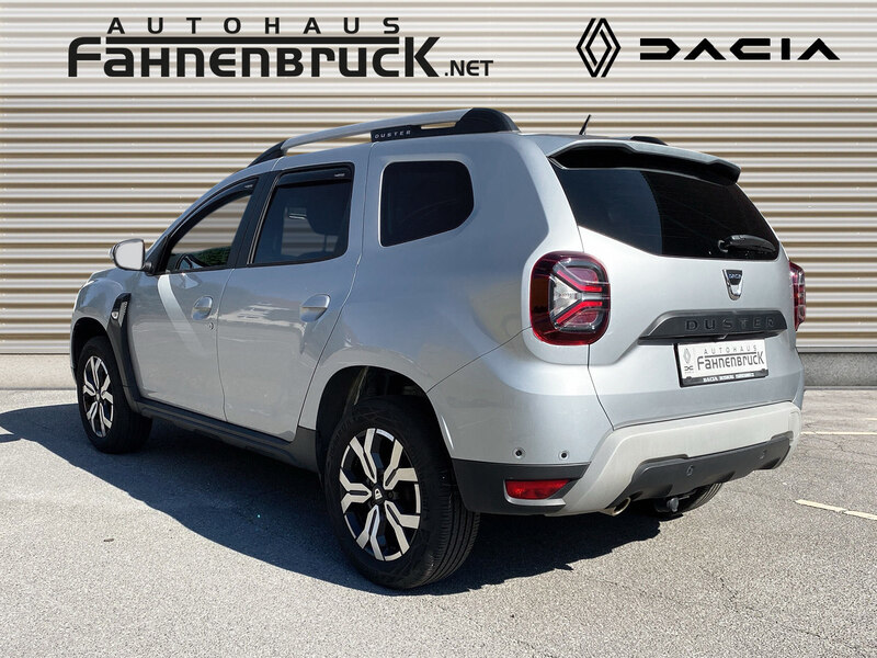 Fahrzeugabbildung Duster Navi 360° Bild 3 von 20