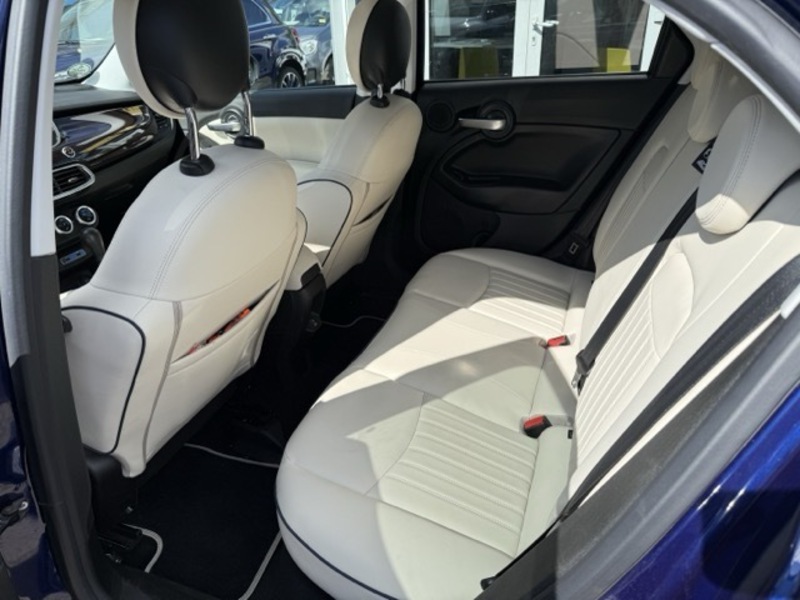 Fahrzeugabbildung 500X Yacht Club Capri 150PS Automatik Bild 9 von 16