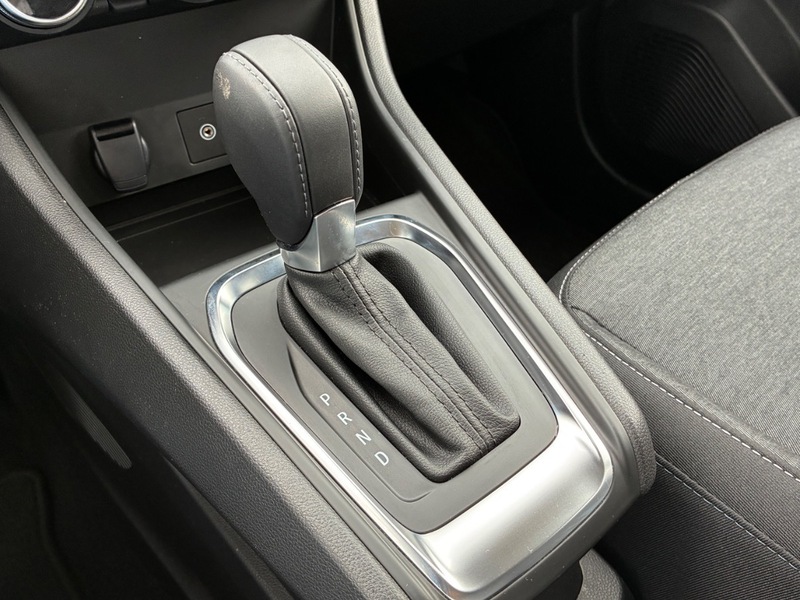 Fahrzeugabbildung Captur +Automatik+PDC+ Bild 39 von 47