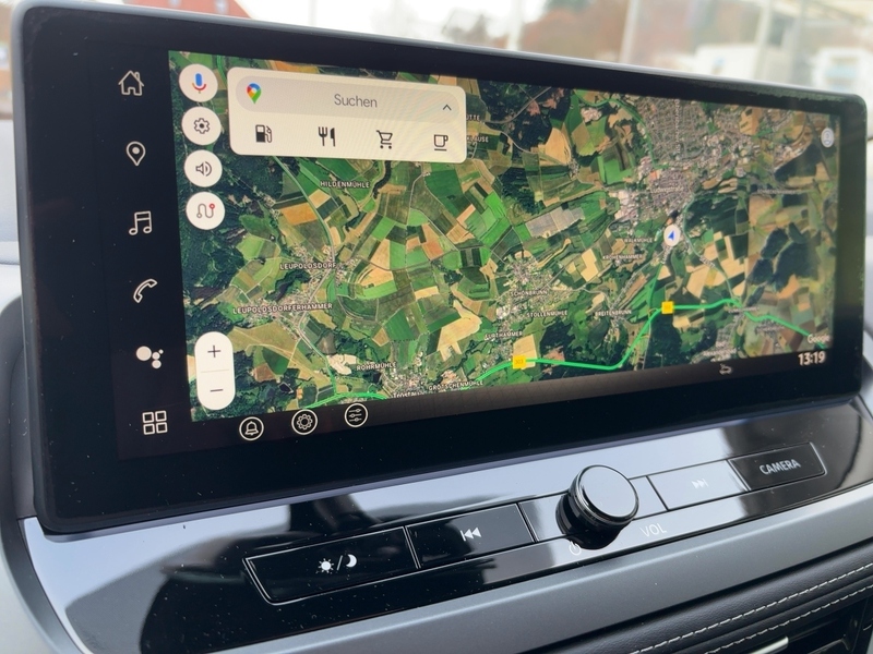 Fahrzeugabbildung Qashqai N-Connecta 1.5 VC-T e-POWER 190PS 4x2 WK Bild 14 von 20