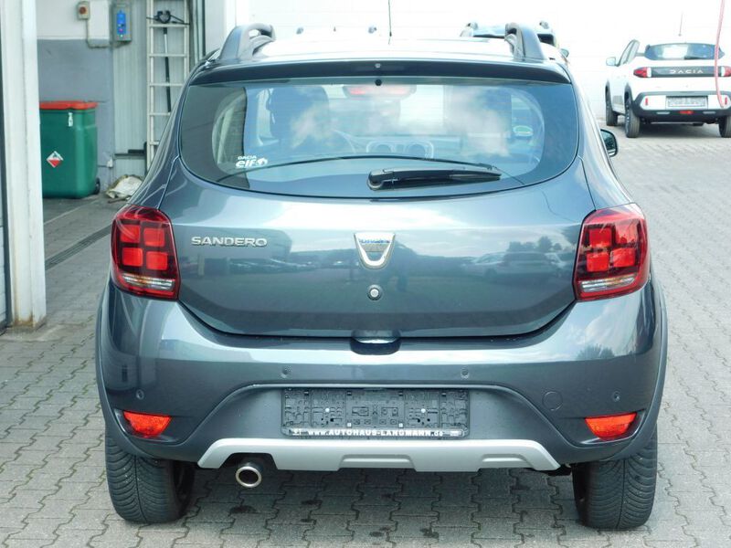 Fahrzeugabbildung Sandero II Stepway Prestige TCe 90 Bild 5 von 15