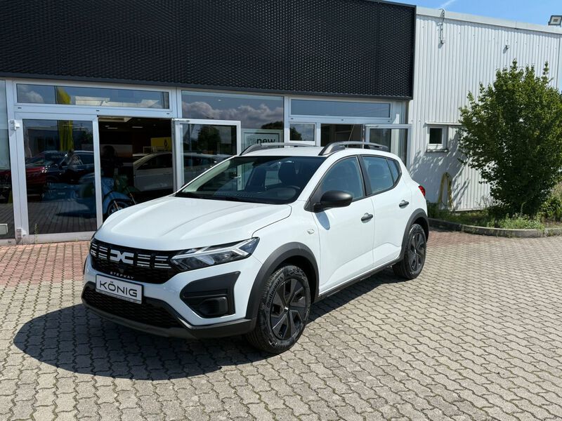 Fahrzeugabbildung Sandero Stepway Expression TCe 90 Bild 1 von 17