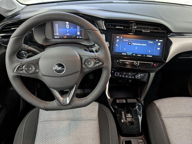 Fahrzeugabbildung Corsa 1.2 Turbo GS Automatik Kamera Klima Bild 13 von 32