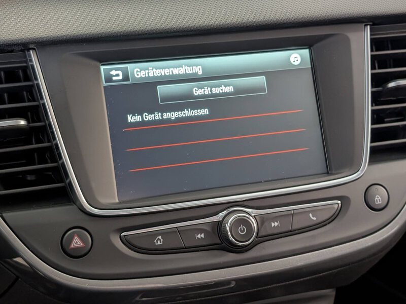 Fahrzeugabbildung Crossland 1.2 Elegance CarPlay Tempomat Bild 21 von 34