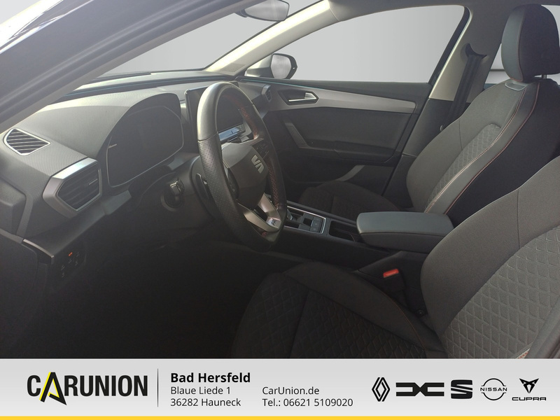 Fahrzeugabbildung Leon Sportstourer FR 1.4 e-Hybrid 6-Gang DSG Bild 7 von 10