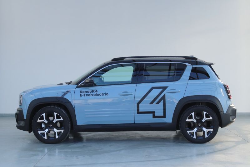 RENAULT Unknown Model 2025 — imagine 12