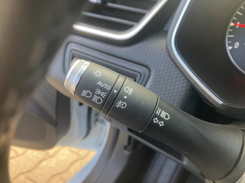 Fahrzeugabbildung Clio BUSINESS SCe 75 Navi+Klima Bild 15 von 20