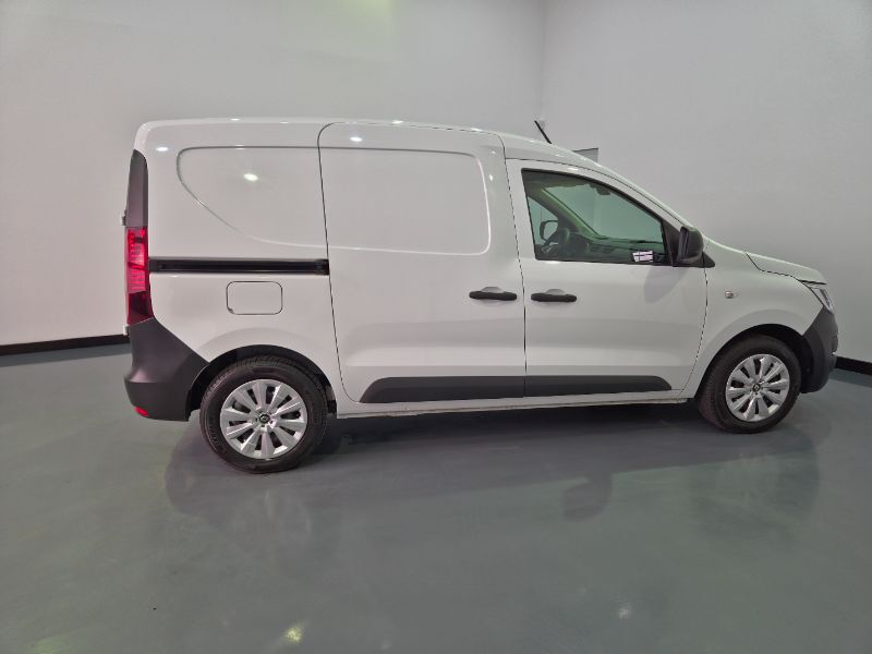 RENAULT Express 2023 — imagine 29