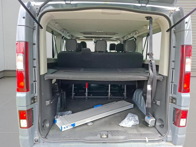 Renault Trafic Combi