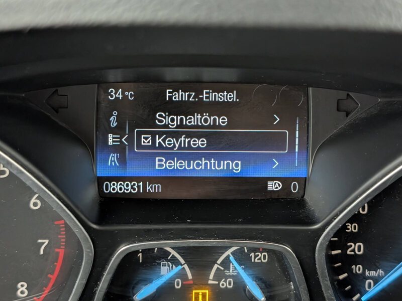 Fahrzeugabbildung Kuga 1.5 EcoBoost ST-Line Sony Keyfree Bild 32 von 44