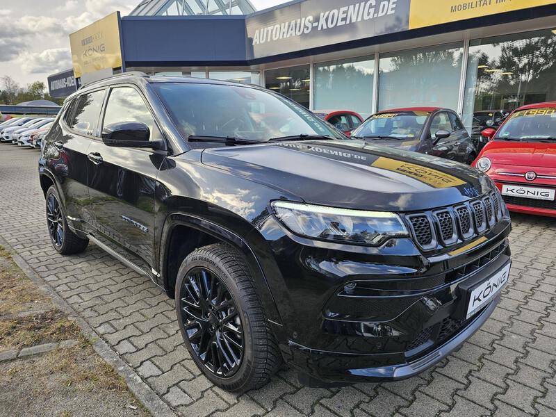 Fahrzeugabbildung Compass 1.3 PHEV S Allrad *CarPlay*Kamera*Leder* Bild 3 von 16