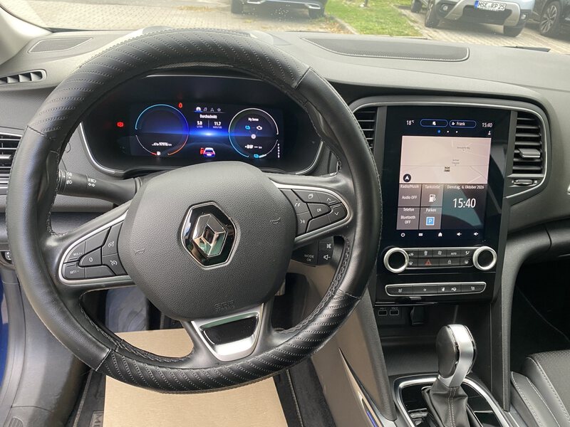 Fahrzeugabbildung Megane Grandtour INTENS E-TECH PLUG-IN 160 Bild 11 von 19