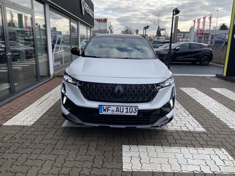 Fahrzeugabbildung Austral Esprit Alpine Full Hybrid E-Tech 200 Bild 2 von 42