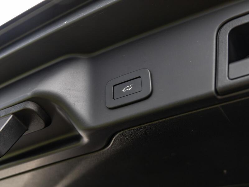 Fahrzeugabbildung Range Rover Evoque WINTER PAKET NAVI Bild 8 von 18