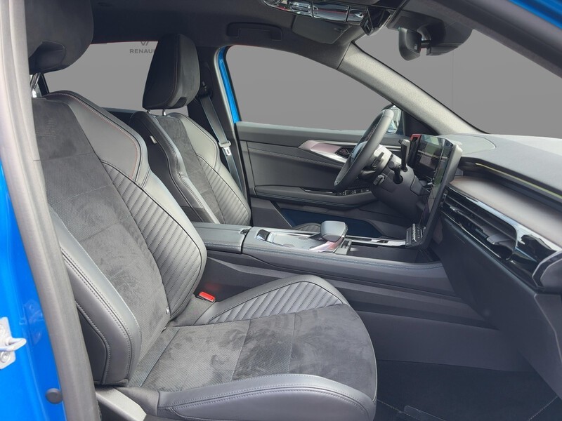 Fahrzeugabbildung Rafale Esprit Alpine E-Tech Full Hybrid 200 Bild 9 von 10