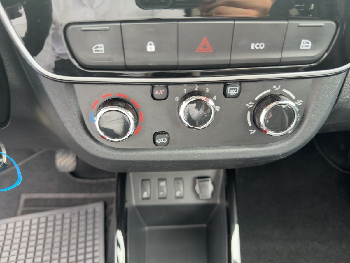 Dacia Spring – Bild 13