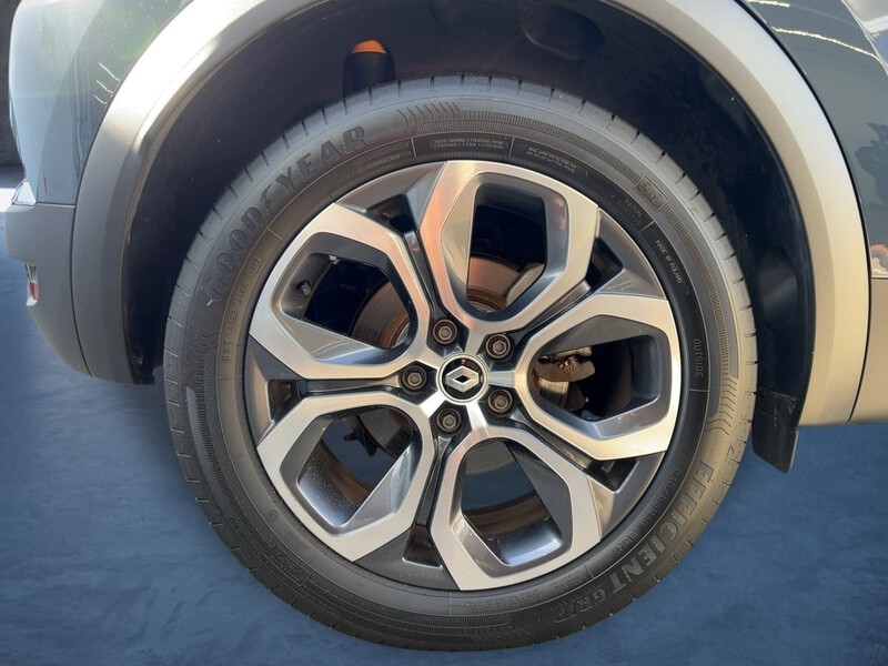 Fahrzeugabbildung Captur 1.6 INTENS 160 PLUG IN HYBRID Bild 16 von 17