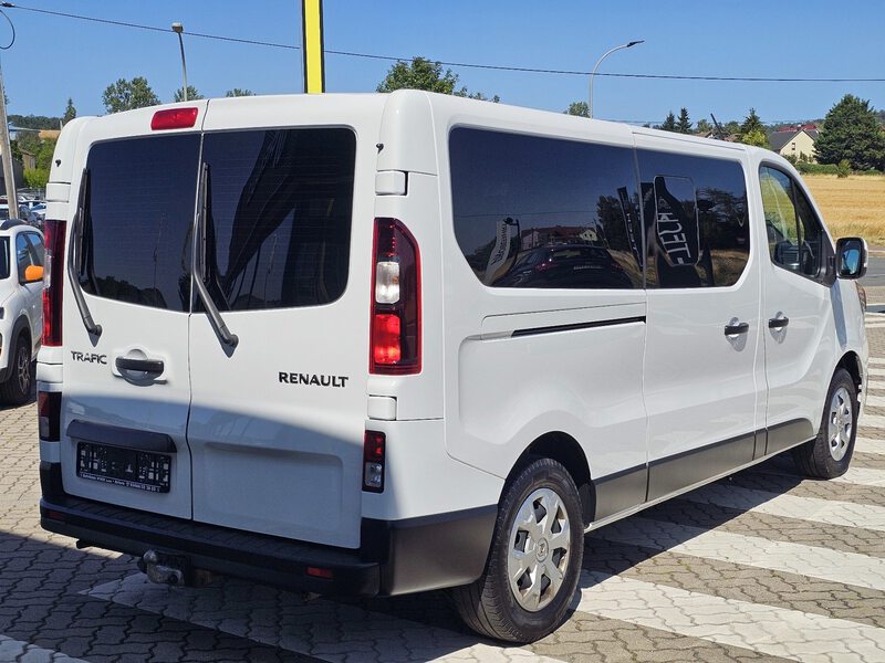 Fahrzeugabbildung Trafic Pkw Grand Entry Blue dCi 110 Bild 6 von 12