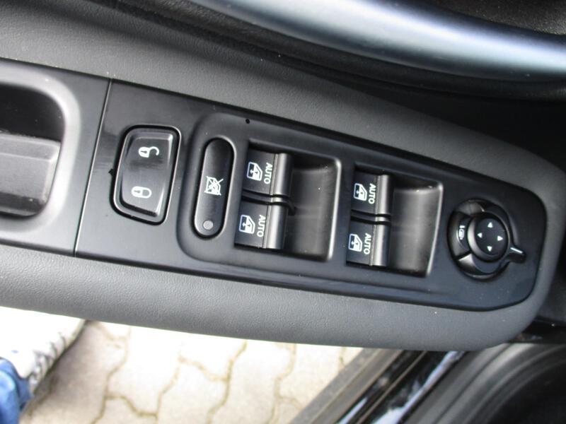 Fahrzeugabbildung Renegade First Edition Automatik Klima*CarPlay Bild 8 von 20