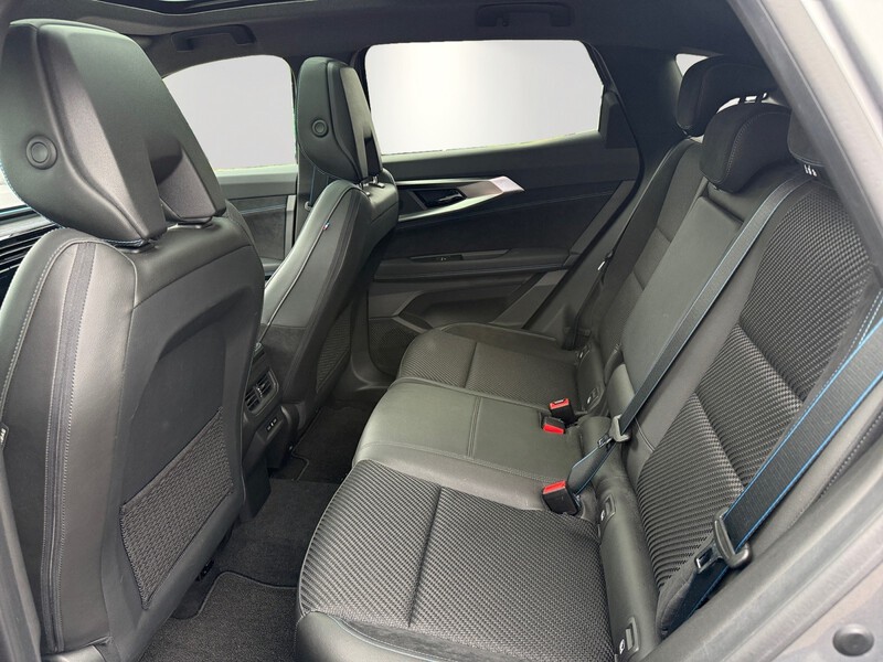 Fahrzeugabbildung Austral Techno Esprit Alpine E-Tech Full Hybrid 200 Bild 7 von 17