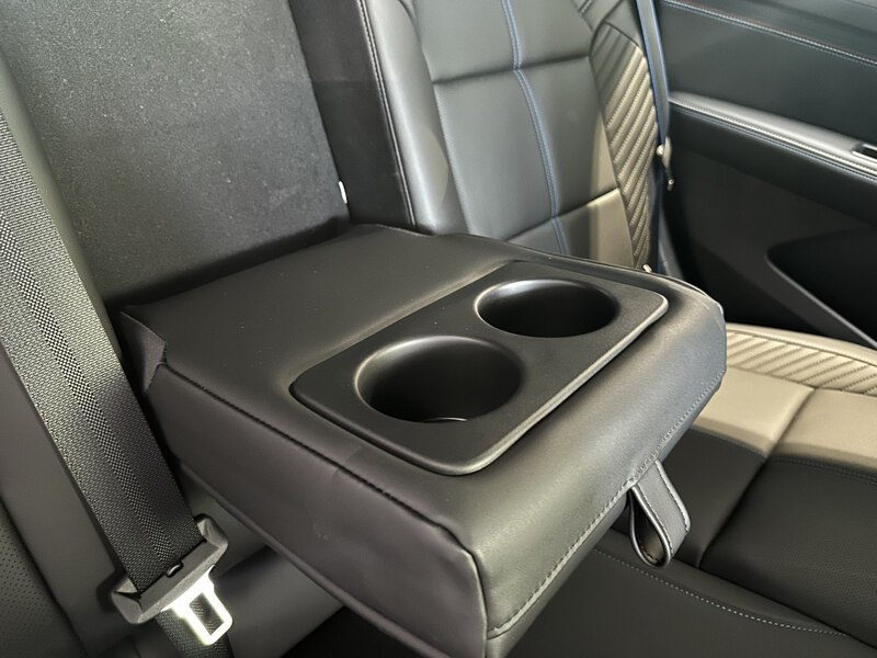Fahrzeugabbildung Arkana Esprit Alpine Full Hybrid 145 PS Bild 17 von 50