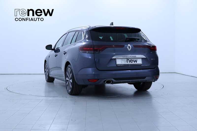 RENAULT Megane ST Blue dCi R.S. Line — photo 3