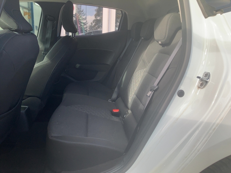 Fahrzeugabbildung Clio BUSINESS SCe 75 Navi+Klima Bild 8 von 20
