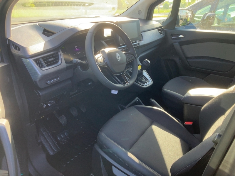 Fahrzeugabbildung Kangoo PKW EQUILIBRE TCe 100 Bild 6 von 19