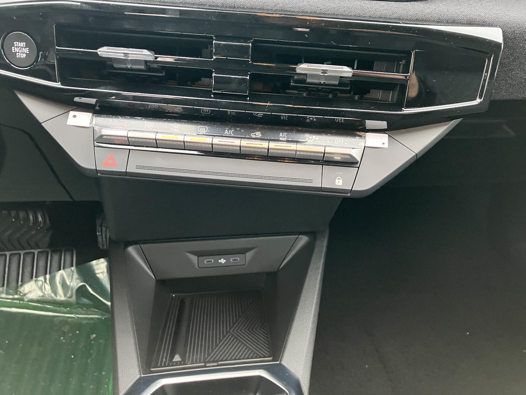Renault Clio – Bild 18