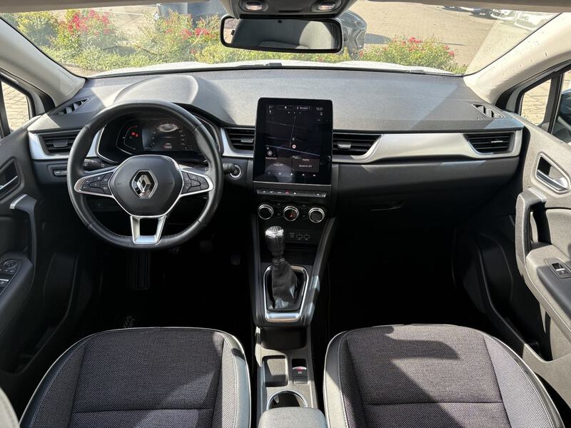 Fahrzeugabbildung Captur INTENS TCe 140 Bild 6 von 10