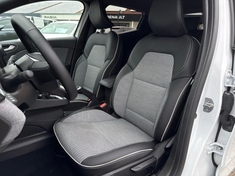 Renault Clio – Bild 9