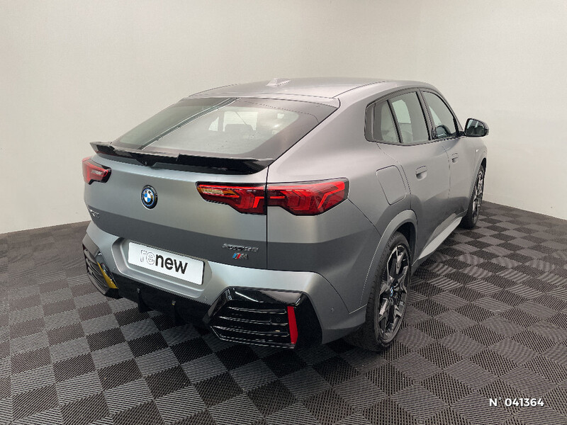 BMW iX2 U10