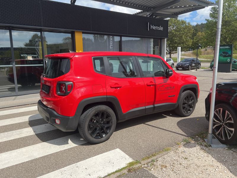 Fahrzeugabbildung Renegade 1.5 MultiAir Mild Hybrid Longitude Bild 3 von 17