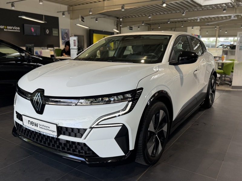 Fahrzeugabbildung Megane E-TECH Equilibre EV40 130PS boost charge Bild 1 von 50