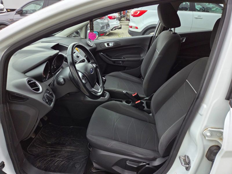 FORD Fiesta 2014 — imagine 46