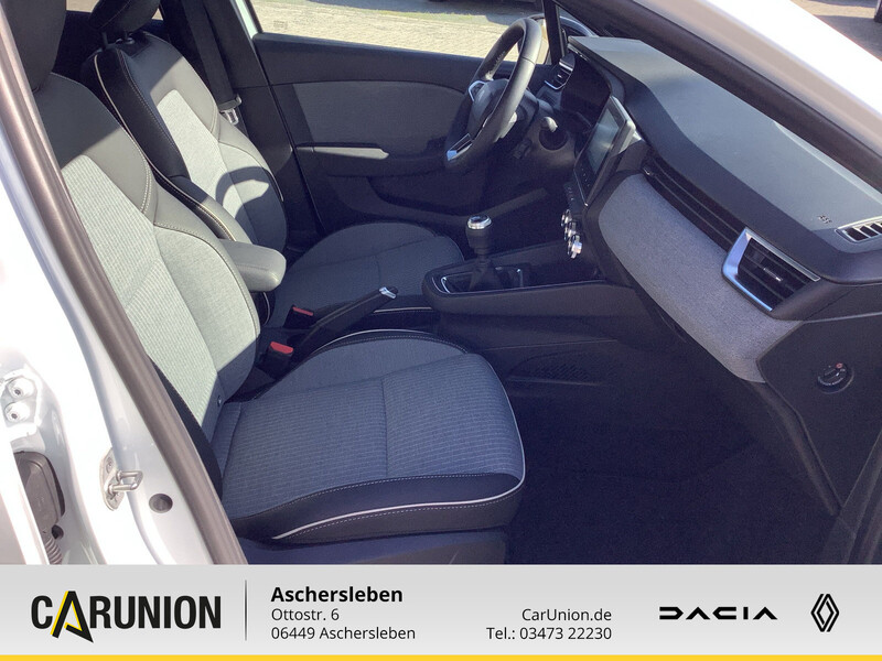 Fahrzeugabbildung Clio Techno TCe 90 Bild 13 von 13